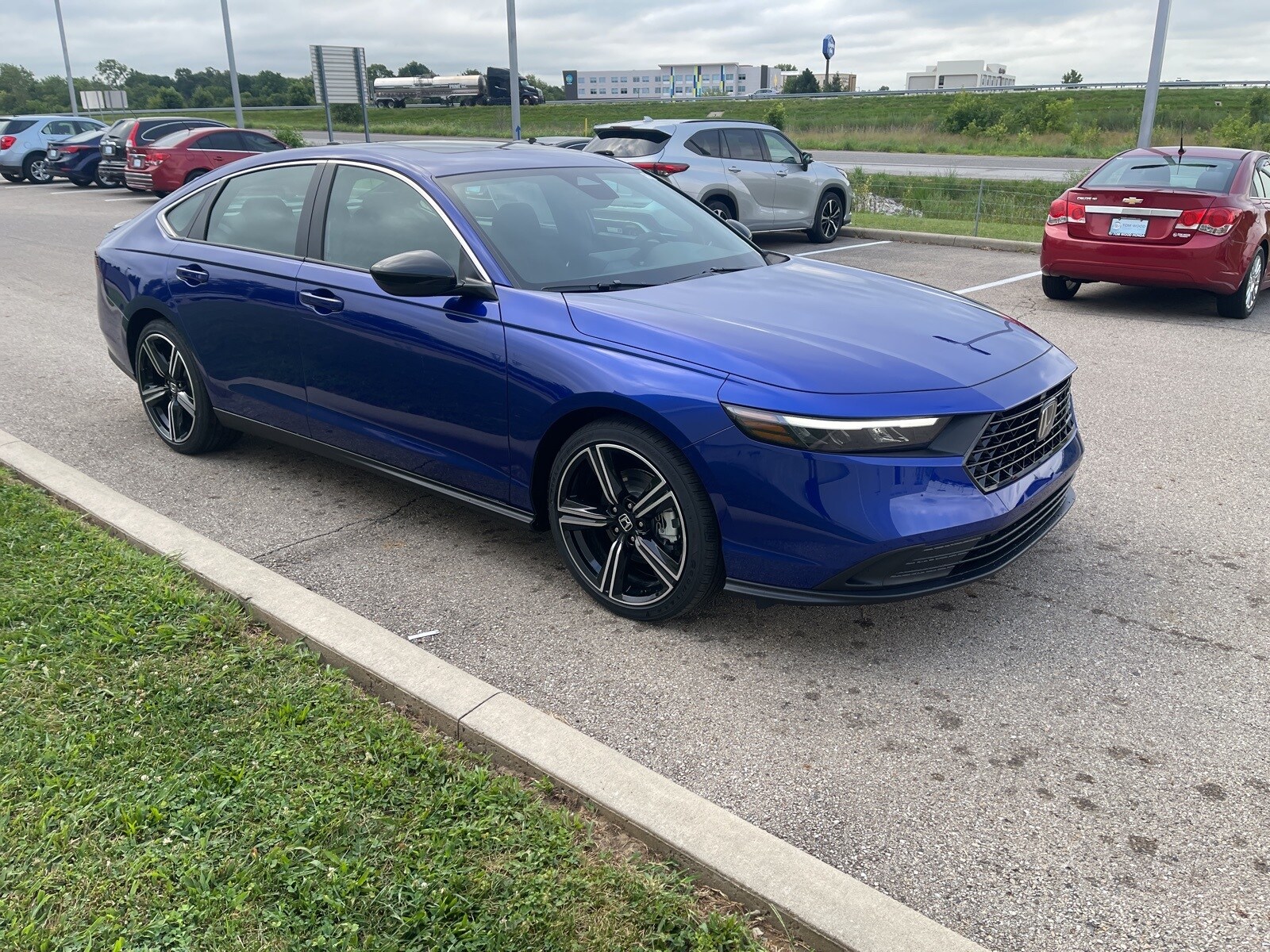 New 2025 Honda Accord Hybrid Sport