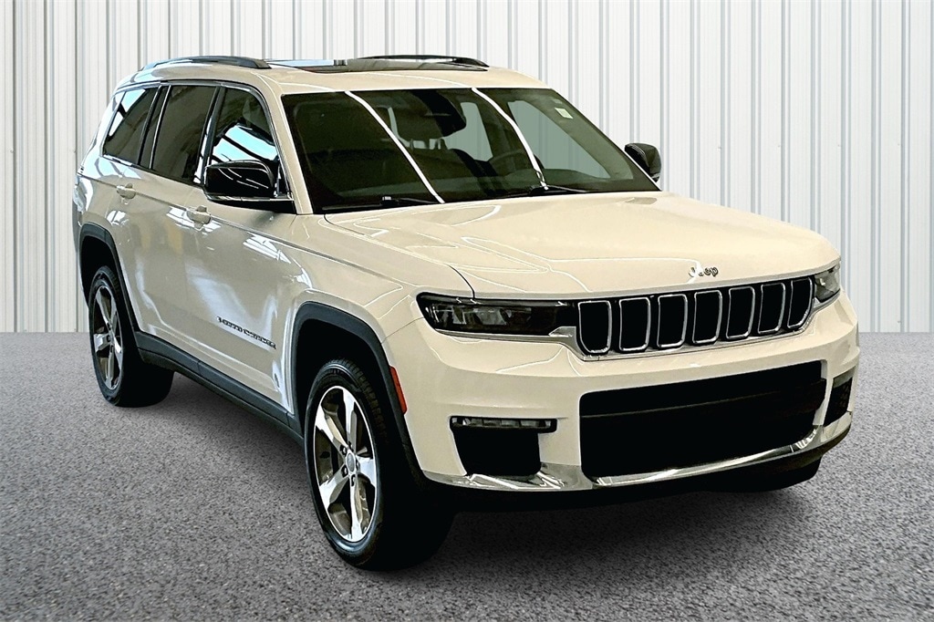 Used 2022 Jeep New Grand Cherokee Limited