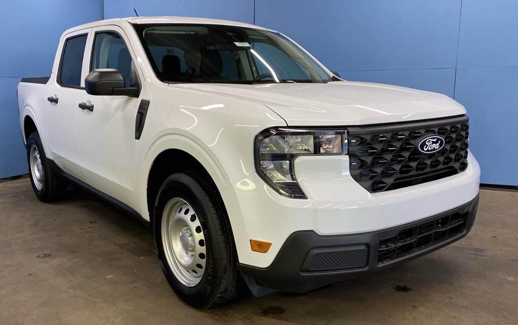 New 2025 Ford Maverick XL