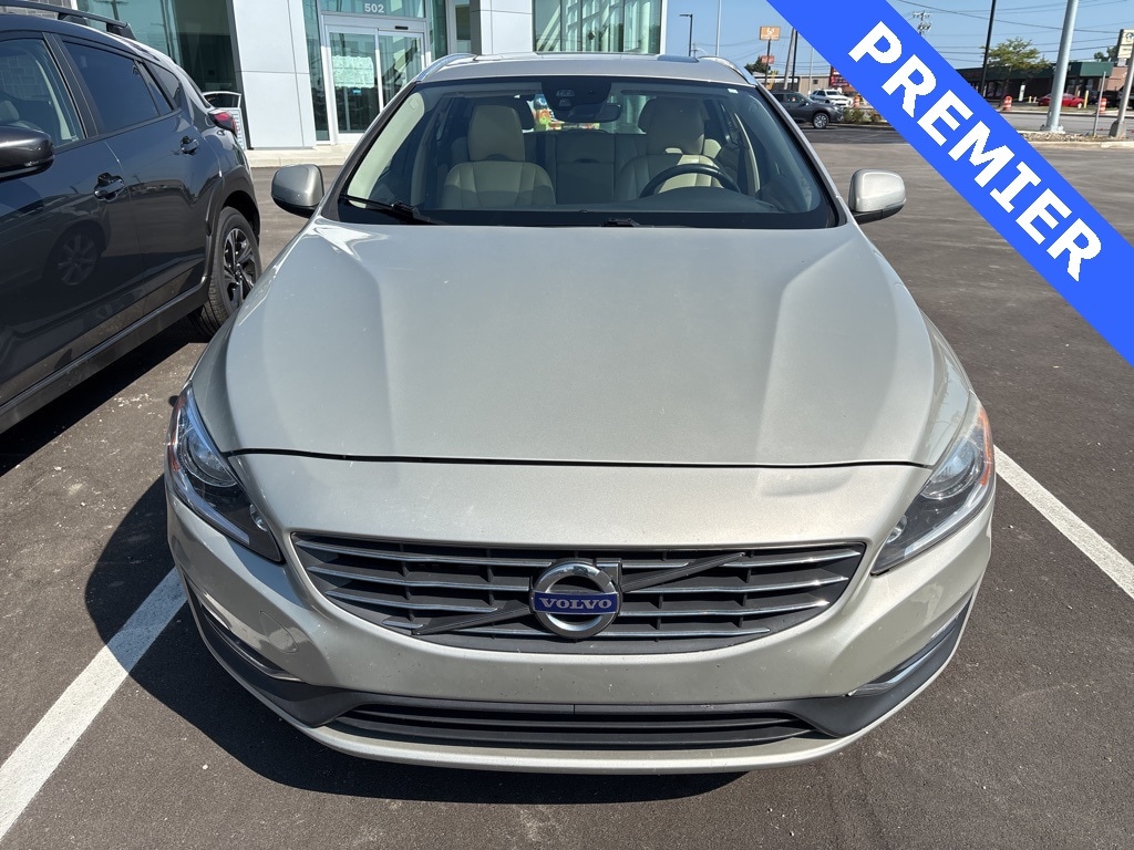 Used 2017 Volvo V60 T5 Premier