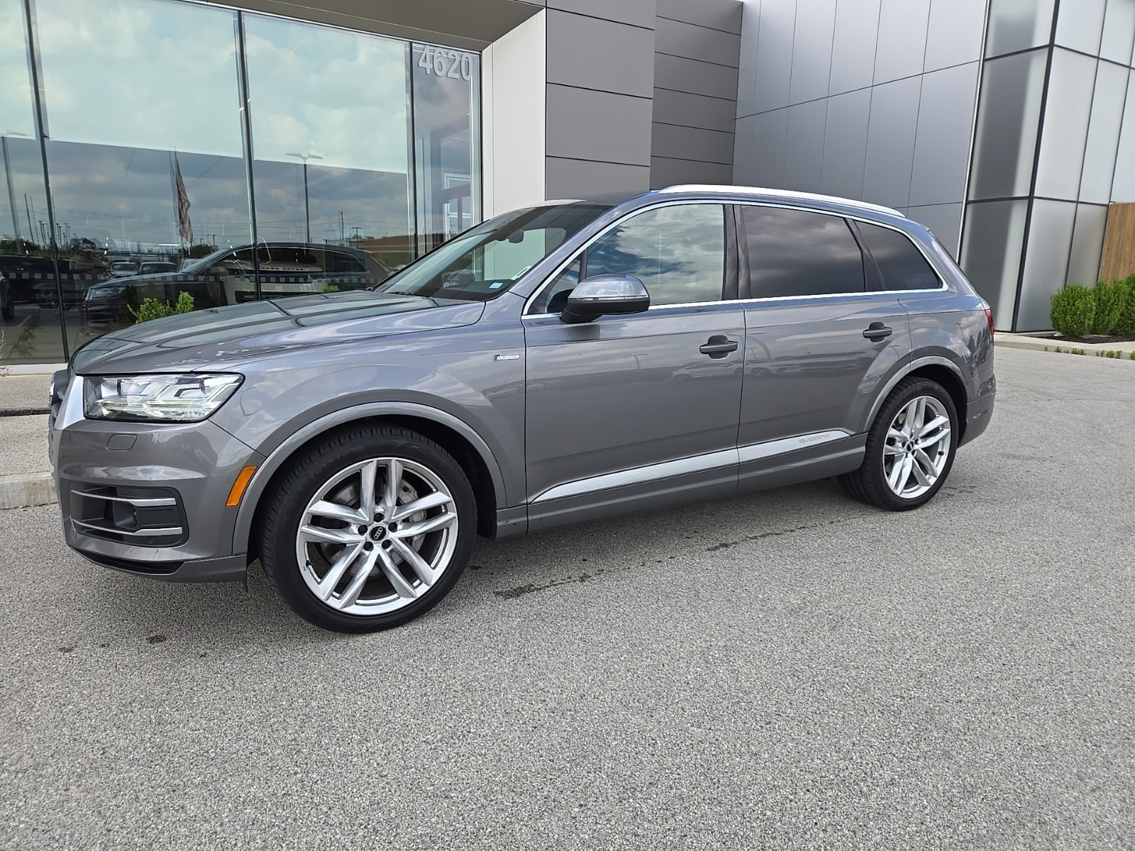 Used 2017 Audi Q7 3.0T Prestige