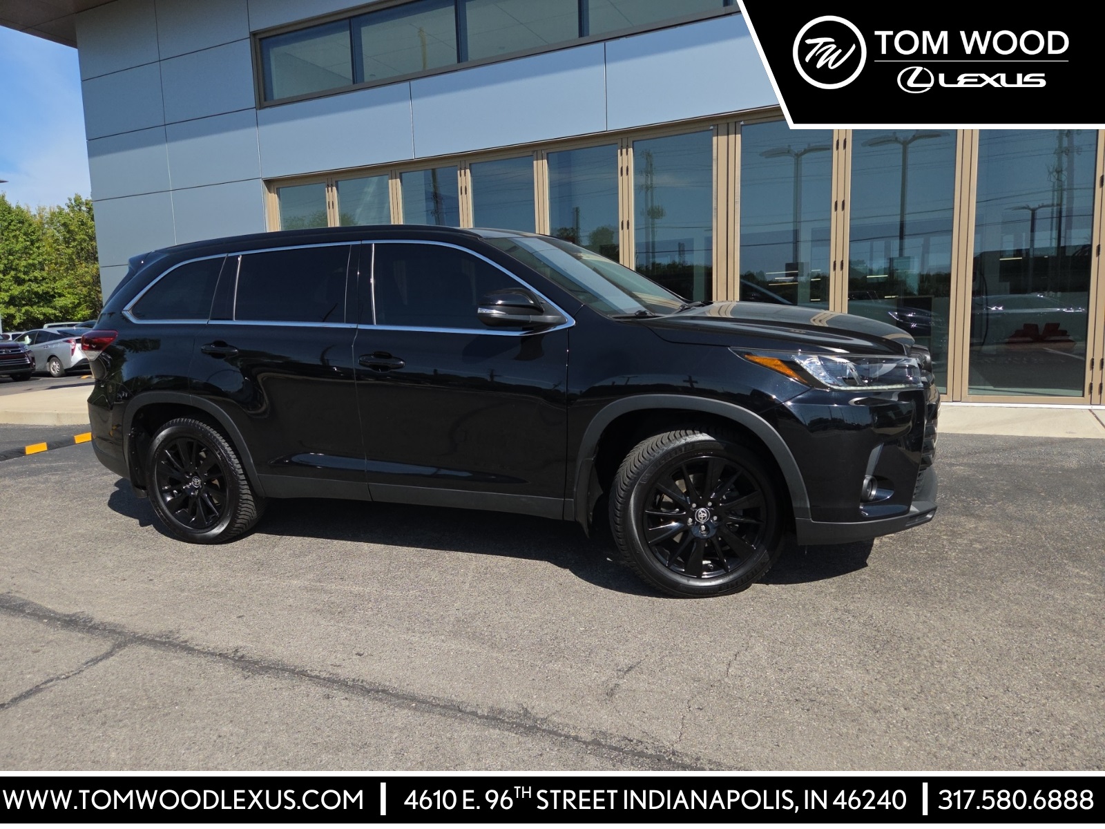 Used 2019 Toyota Highlander SE