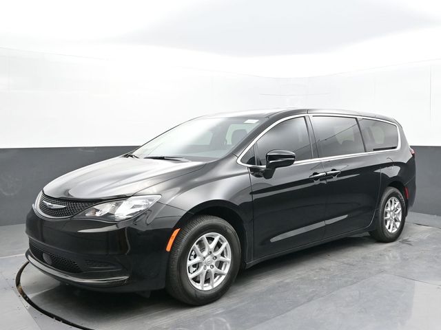 New 2025 Chrysler Voyager LX