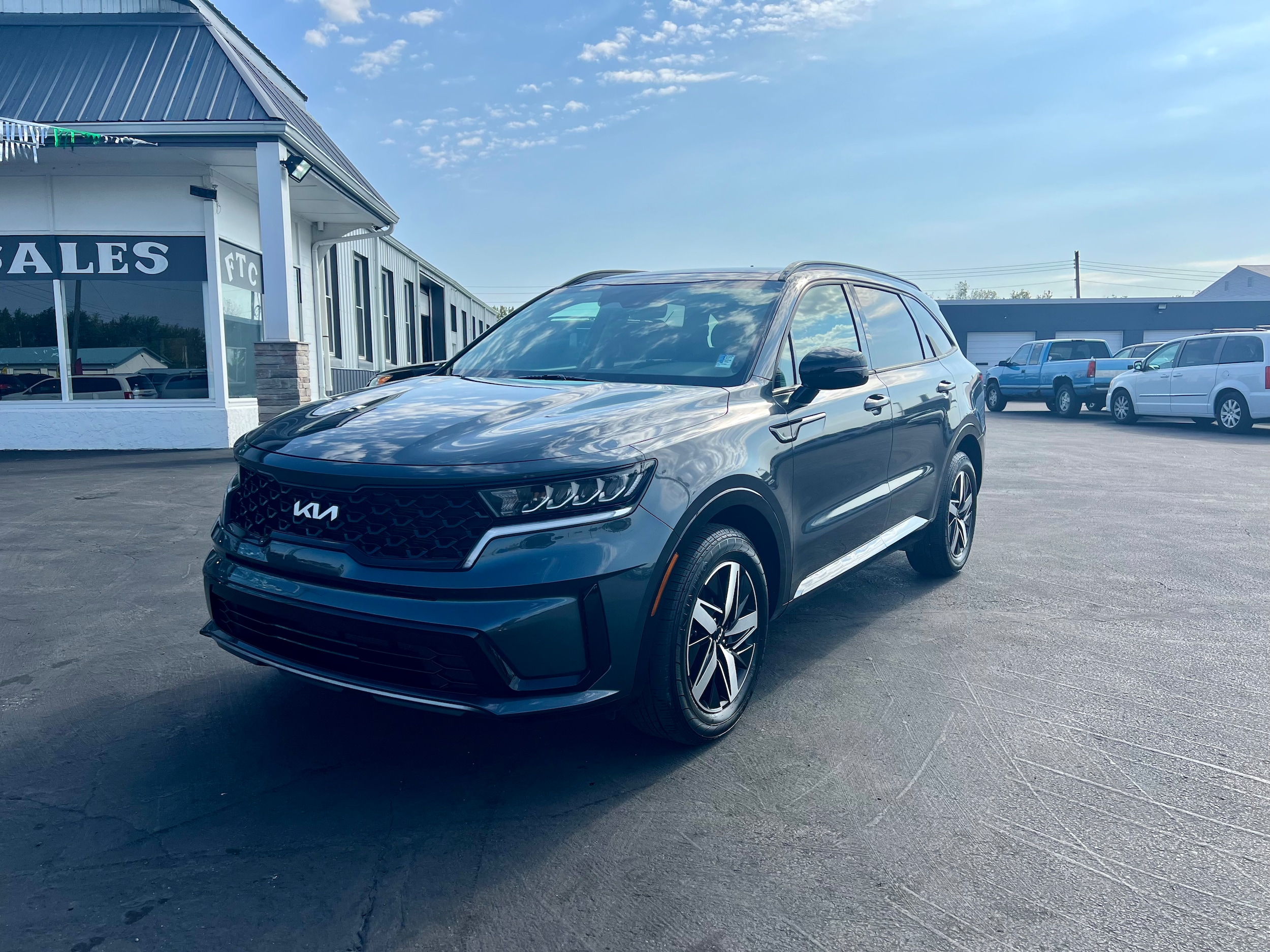 Used 2022 Kia Sorento S