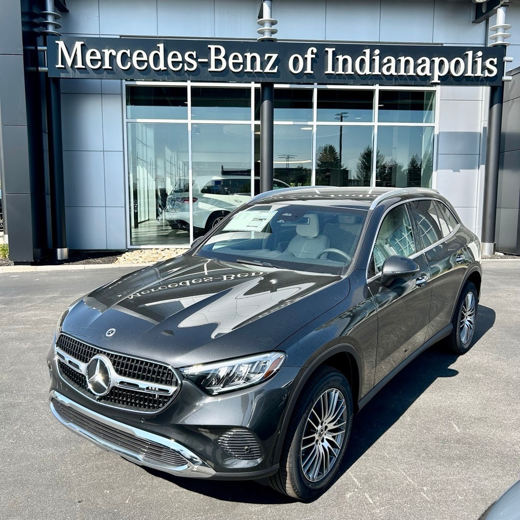New 2025 Mercedes-Benz GLC 300 4MATIC