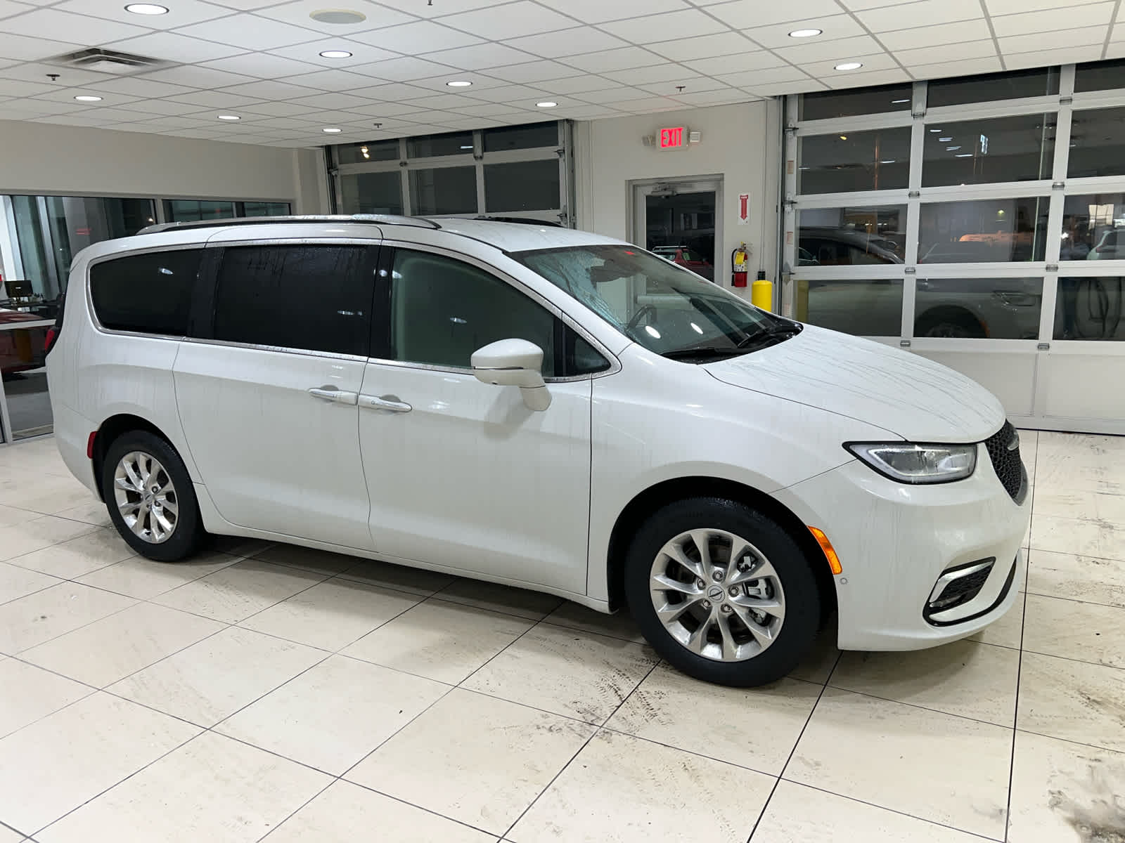 Used 2021 Chrysler Pacifica Touring L