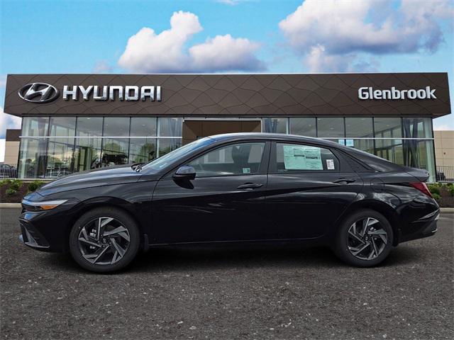 New 2025 Hyundai Elantra SEL Sport